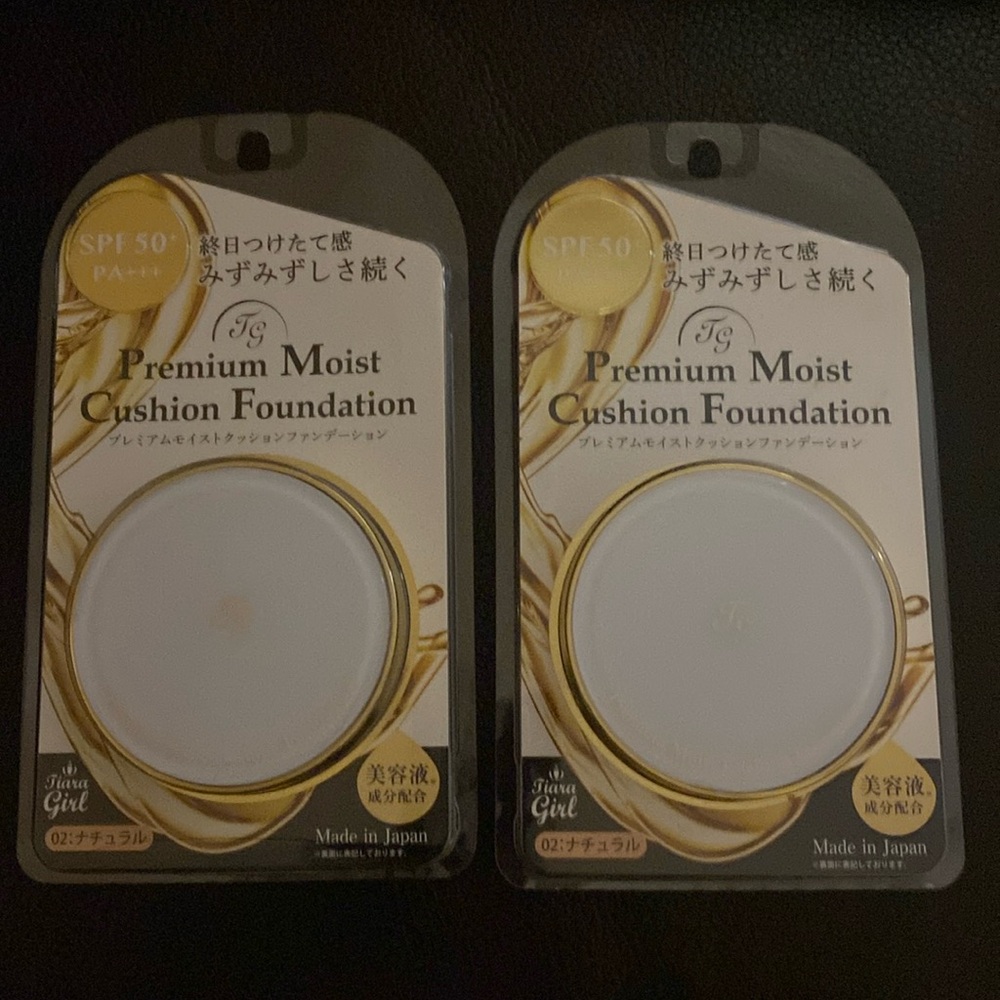 Premium moist Cushion foundation TJ